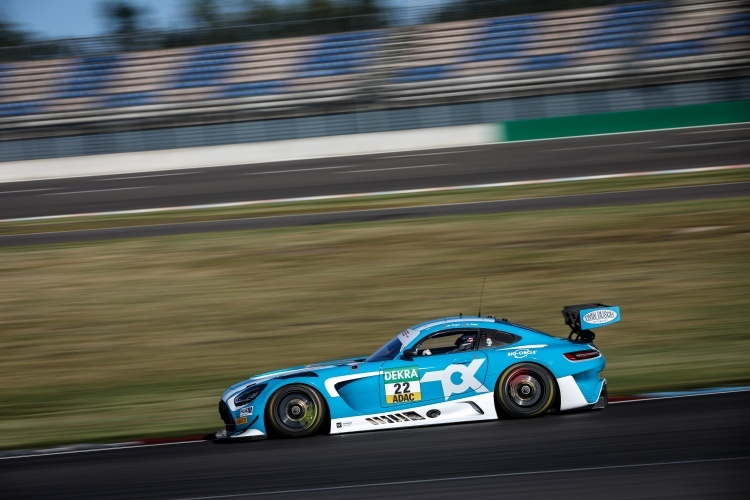Pole-Position im ADAC GT Masters auf dem Lausitzring für den Mercedes-AMG GT3 von Toksport WRT