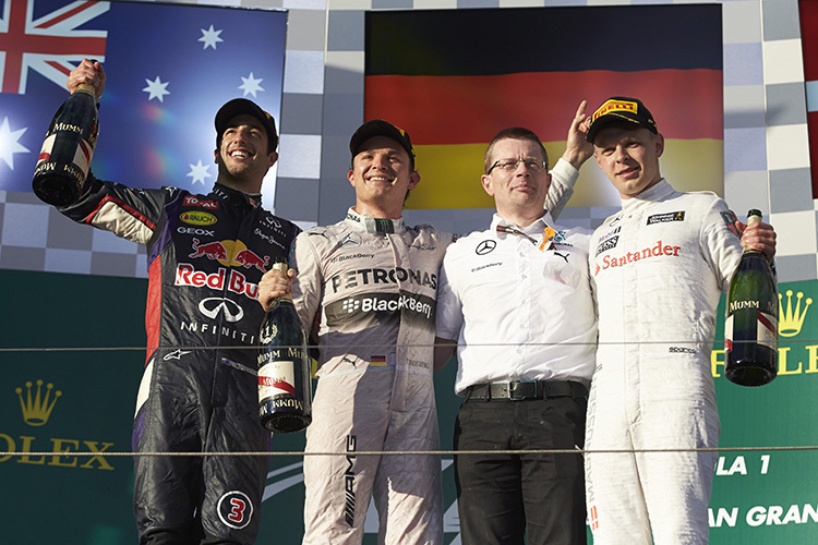 Daniel Ricciardo (links) nach dem Australien-GP 2014