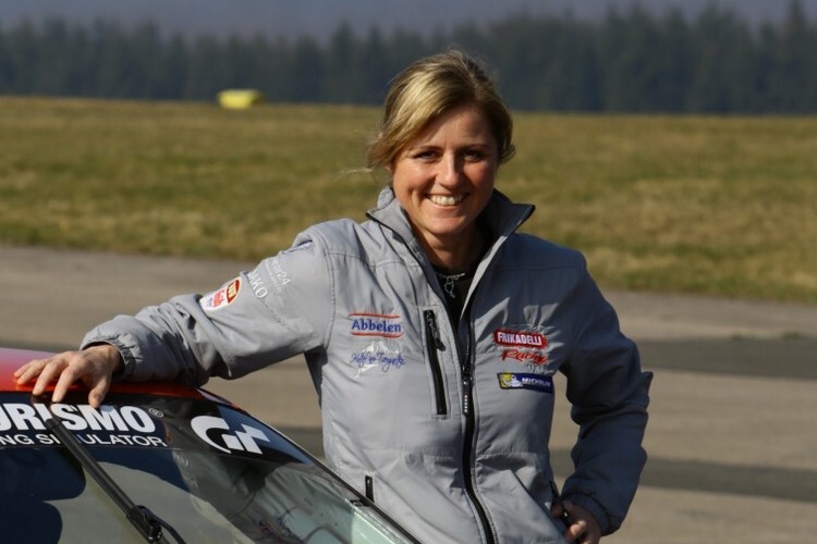 nordschleife: sabine schmitz fordert wtcc-piloten