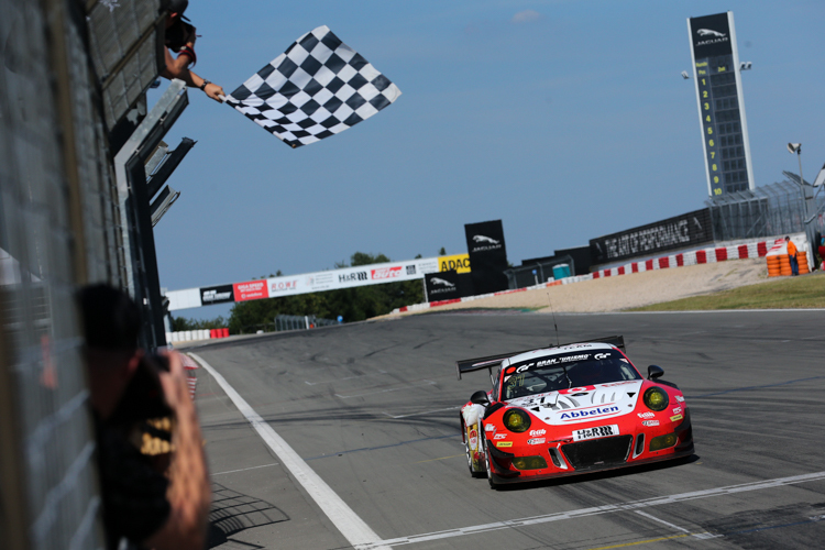 Zweiter Sieg in Serie für das Frikadelli Racing Team auf der Nürburgring-Nordschleife