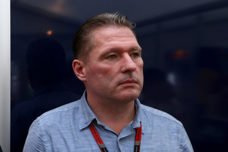 Jos Verstappen: «Der einzige Gegner, den Lewis Hamilton schlagen musste, war sein Teamkollege Nico Rosberg»