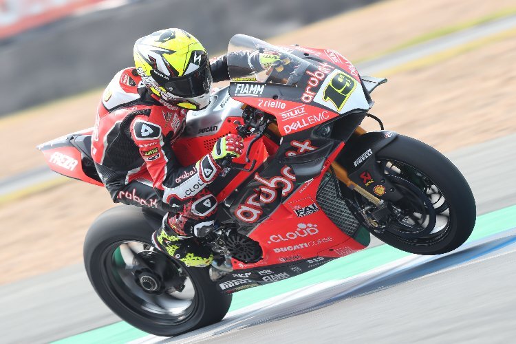 Ist die Ducati Panigale V4R nur mit Alvaro Bautista unbesiegbar?