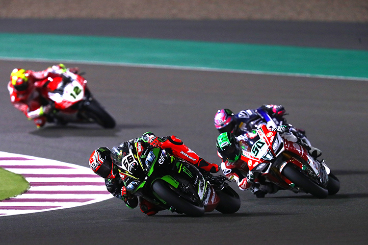 Tom Sykes vor Eugene Laverty, Alex Lowes und Javier Fores