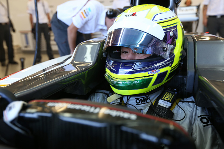 Kimiya Sato gibt sein Formel-1-Debüt im Sauber
