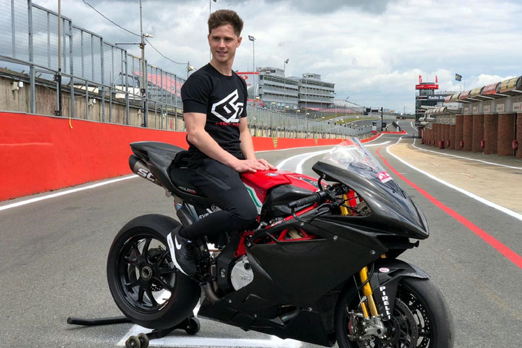 Danny Kent: Sitzprobe auf der MV Agusta F4 RC