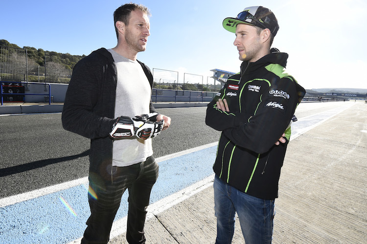 Neil Hodgson (li) wäre wohl auch gerne Manager von Weltmeister Jonathan Rea (Kawasaki) 