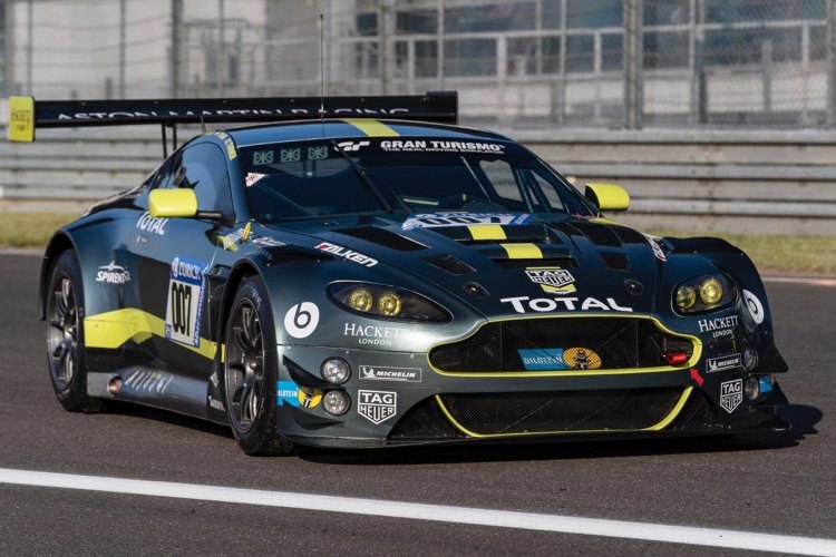 Bestzeit im Warm-up zu den 24h am Nürburgring für den Aston Martin Vantage GT3