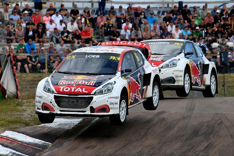 Sébastien Loeb vor Timmy Hansen in Schweden