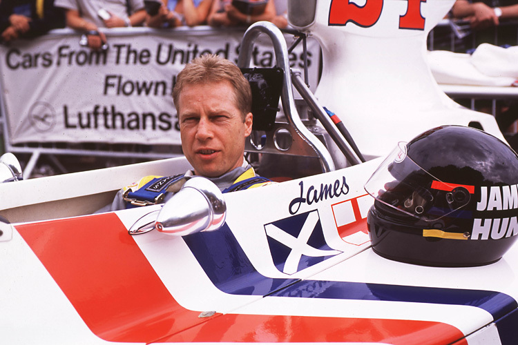 David Hunt 2001 im Rennwagen seines Bruders James Hunt