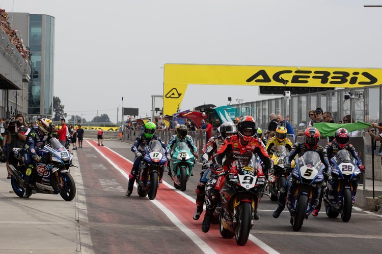 Die Superbike-WM macht mit dem Superpole-Race den Anfang