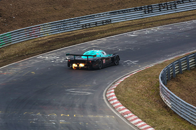 Auch auf der Nordschleife spektakulär, der Maserati MC12 von Vita4One