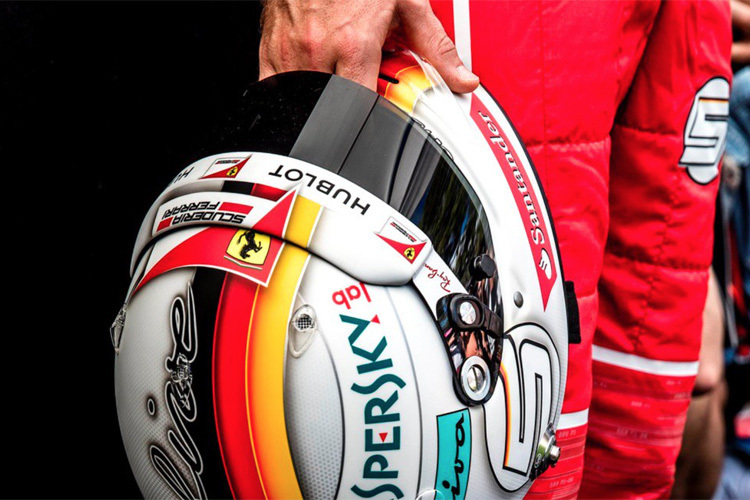 Sebastian Vettel bleibt seinen Grunddesign beim Helm treu
