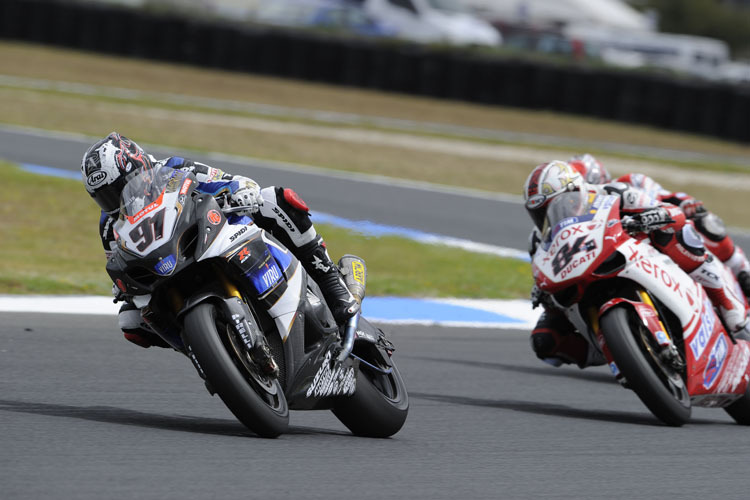 Leon Haslam will in Portimao erneut die Nase vorne haben