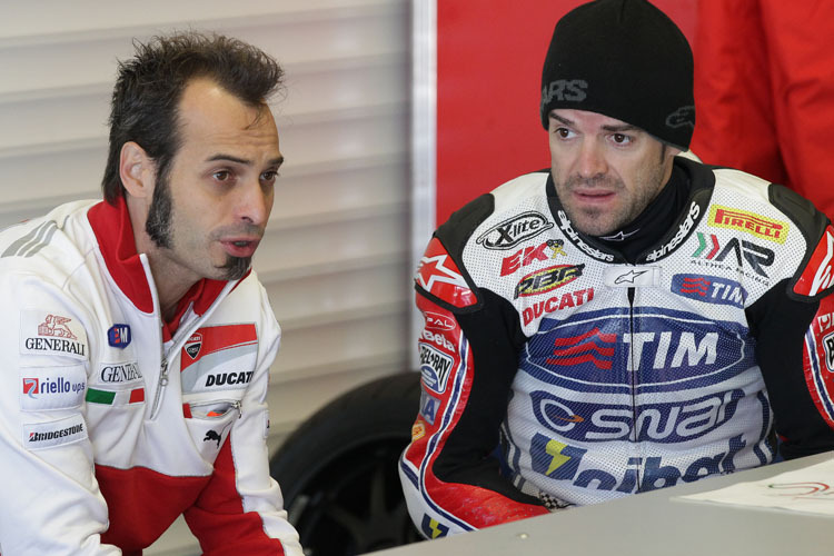 Carlos Checa (r) beim Jerez-Test