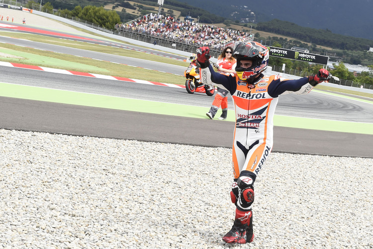 Marc Márquez jubelt: 100. MotoGP-Sieg für das Honda-Werk