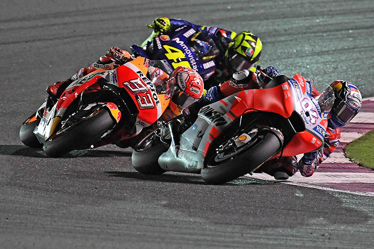 Fight um den Sieg: Dovizioso vor Márquez und Rossi