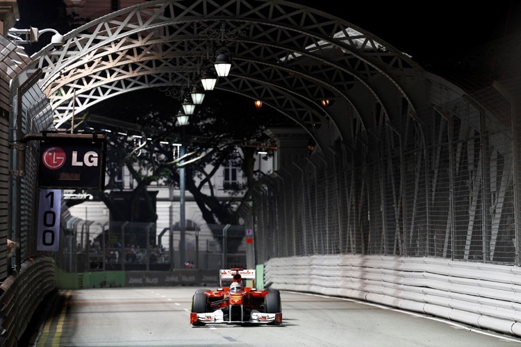 Alonso nachRennen Singapur