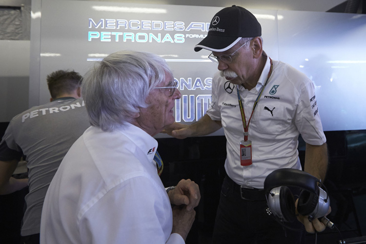 Bernie Ecclestone mit Mercedes-Chef Dieter Zetsche