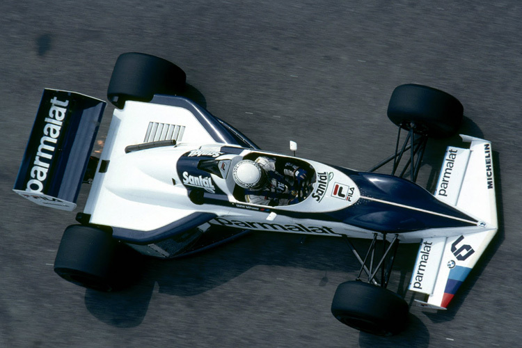 Was für Kurven! Der Brabham BT52-BMW mit Riccardo Patrese am Steuer
