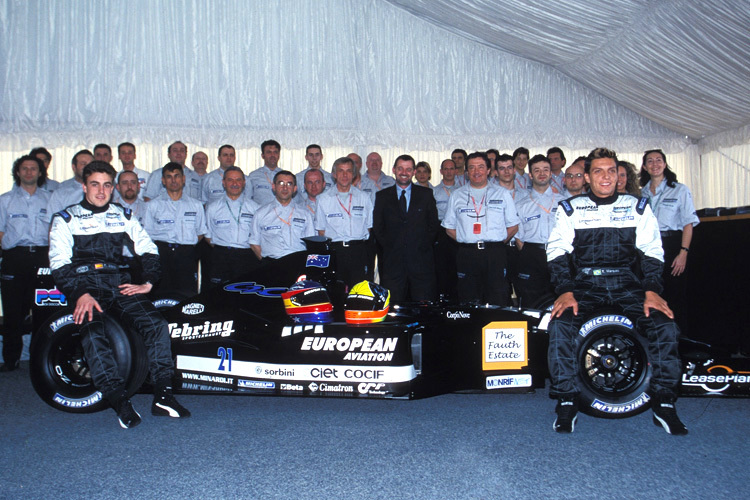 Fernando Alonso (links) bei der Minardi-Teampräsentation 2001 