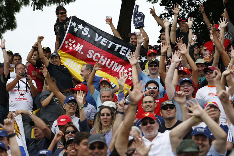 Fans von Sebastian Vettel und Michael Schumacher