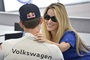 Die Jung-Eltern - Sébastien Ogier (Rücken) und Frau Andrea Kaiser