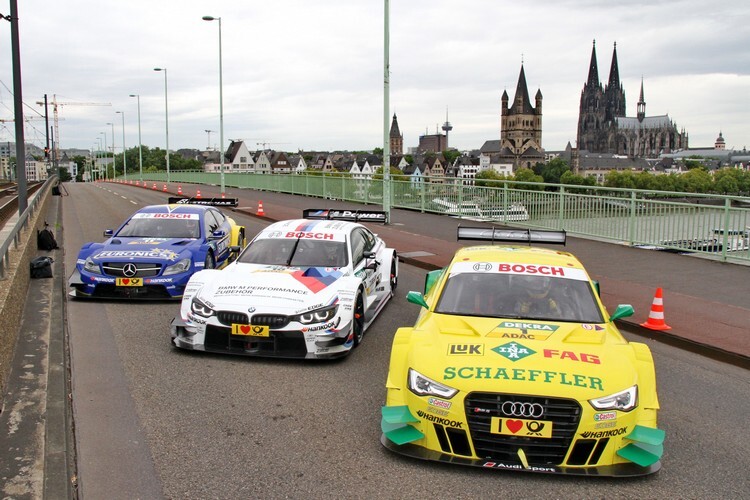 Die drei DTM-Boliden auf der Deutzer Brücke