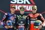 Das Podium in Assen, Lauf 1: Michael van der Mark (2.), Jonathan Rea (1.) und Chaz Davies (3.)