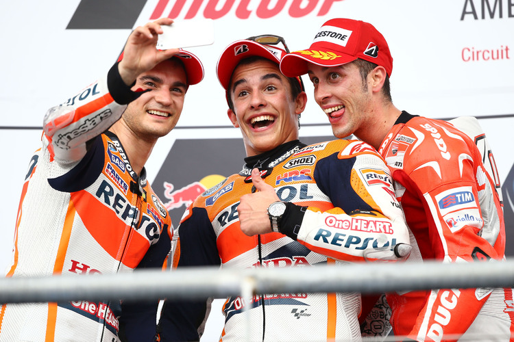 So viel Zeit muss sein: Selfie mit Pedrosa, Márquez und Dovizioso in Texas