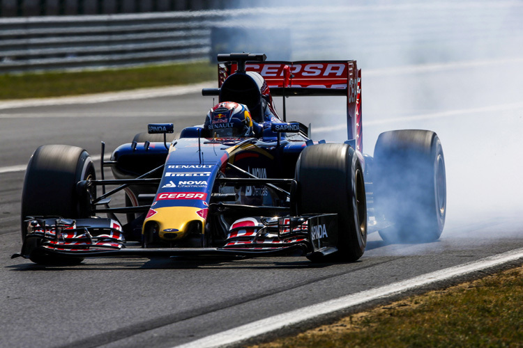 Typisch für den Hungaroring – ein tüchtiger Verbremser, hier von Daniil Kvyat