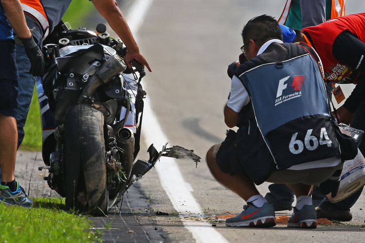 Eine französische Blamage: So sah der Hinterreifen der Avintia-Ducati nach dem Crash aus