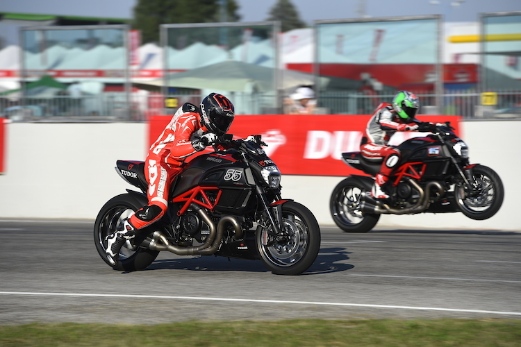 Drag Race mit Ducati: Das hat Cal Crutchlow verpasst - vielleicht 2016?