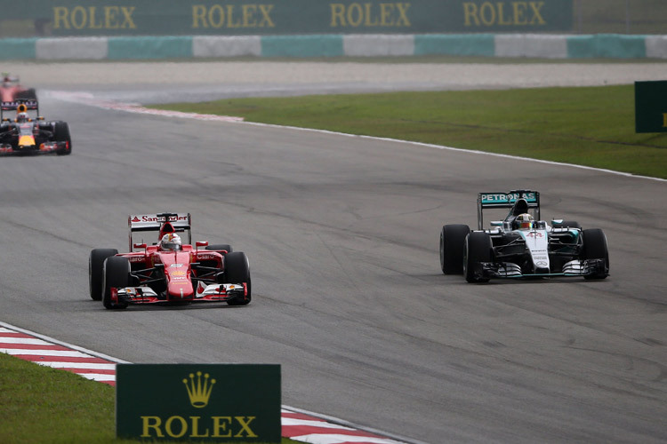 Sebastian Vettel will Lewis Hamilton weiter angreifen