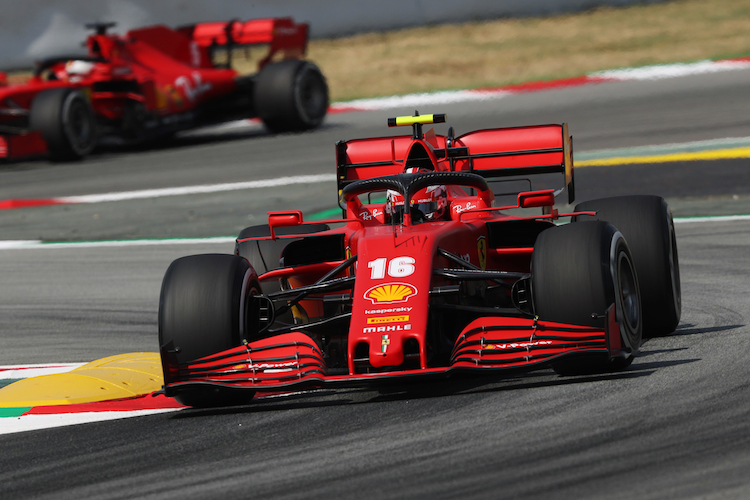 Charles Leclerc vor Sebastian Vettel