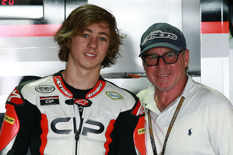 Remy und Wayne Gardner 2015 in der Box des Moto3-Teams CIP