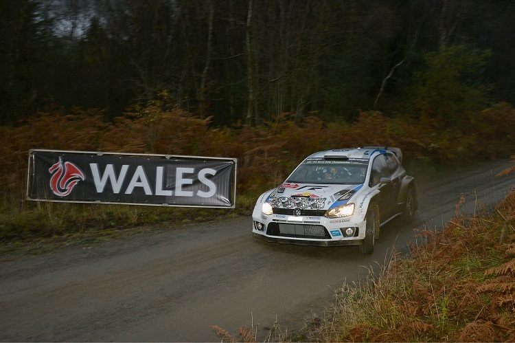 Sébastien Ogier setzt sich ab