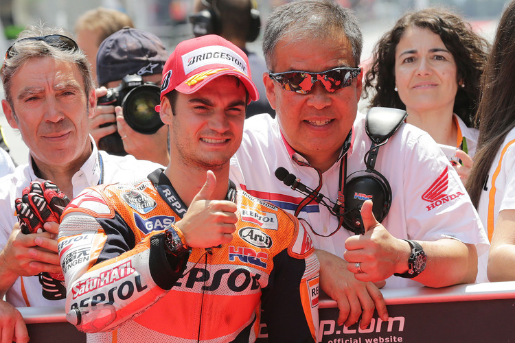 Dani Pedrosa mit Shuhei Nakamoto (rechts)