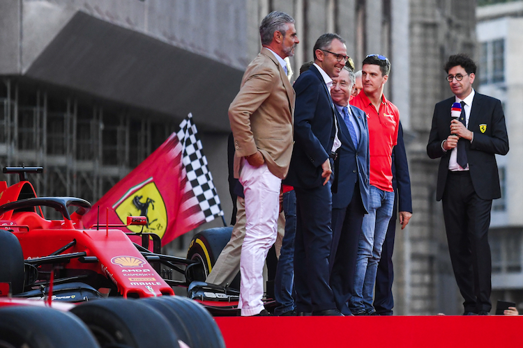 Von links: Ex-Ferrari-Teamchef Maurizio Arrivabene, Stefano Domenicali, Jean Todt, rechts Mattia Binotto