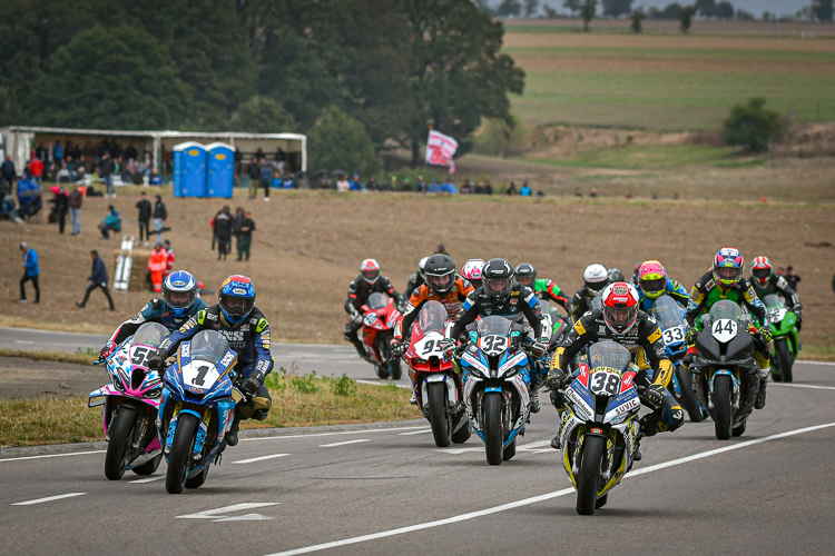 In Frohburg gibt es für Fans zum letzten Mal die Gelegenheit die Superbike-Fahrer zu bewundern