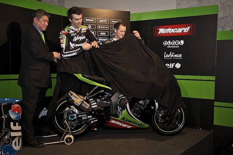 Tom Sykes und Loris Baz wagen einen Blick