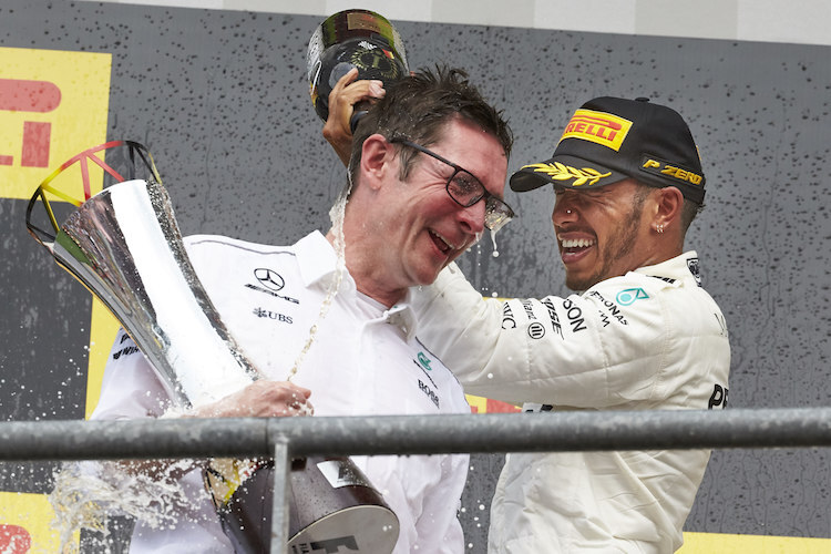 Andrew Shovlin mit Lewis Hamilton