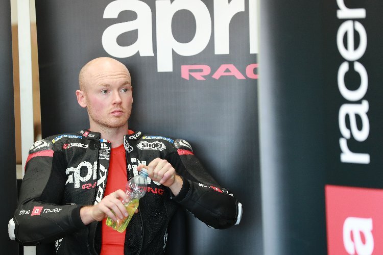 Als Aprilia-Testfahrer bleibt Bradley Smith der MotoGP verbunden