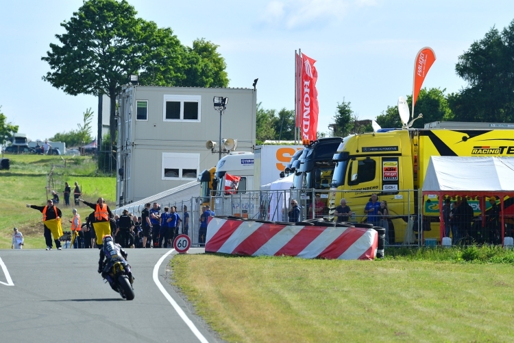 IDM Schleiz 2025: Im Paddock