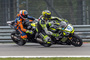 Auch ein Highsider konnte Marco Fetz (9) nicht vom Start in der SSP 600 in Assen abhalten