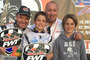 Rubens Barrichello (links) mit seinen Söhnen und Garrett Potter (Organisator)