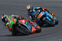 Im Rennen: Bradl vor dem überrundeten Rabat