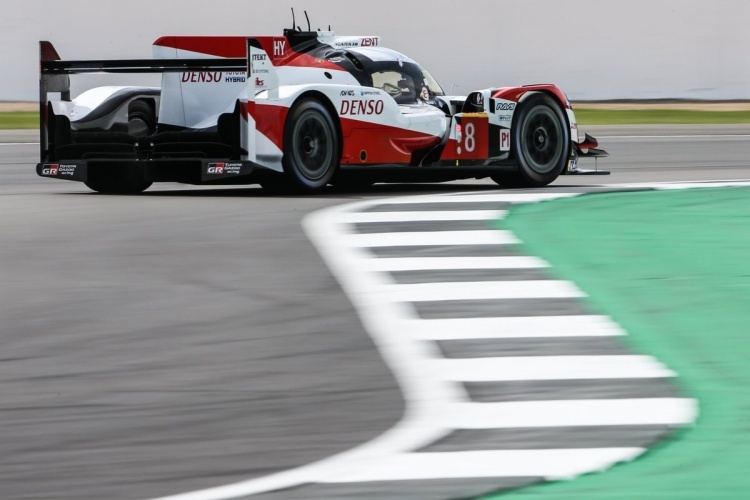 Zeigt der Konkurrenz bei der FIA WEC in Silverstone weiterhin die Rücklichter: Der Toyota TS050 Hybrid