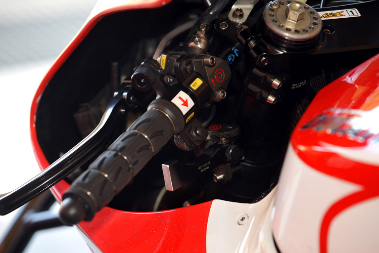 Blick ins Ducati-Cockpit
