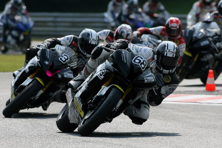 Salzburgring 2010: Ben Gädke vor Lucy Glöckner