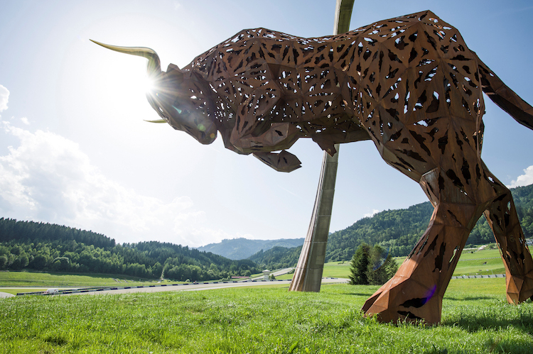 Auf dem Red Bull Ring sollen schon im Juli die F1-Motoren brummen 